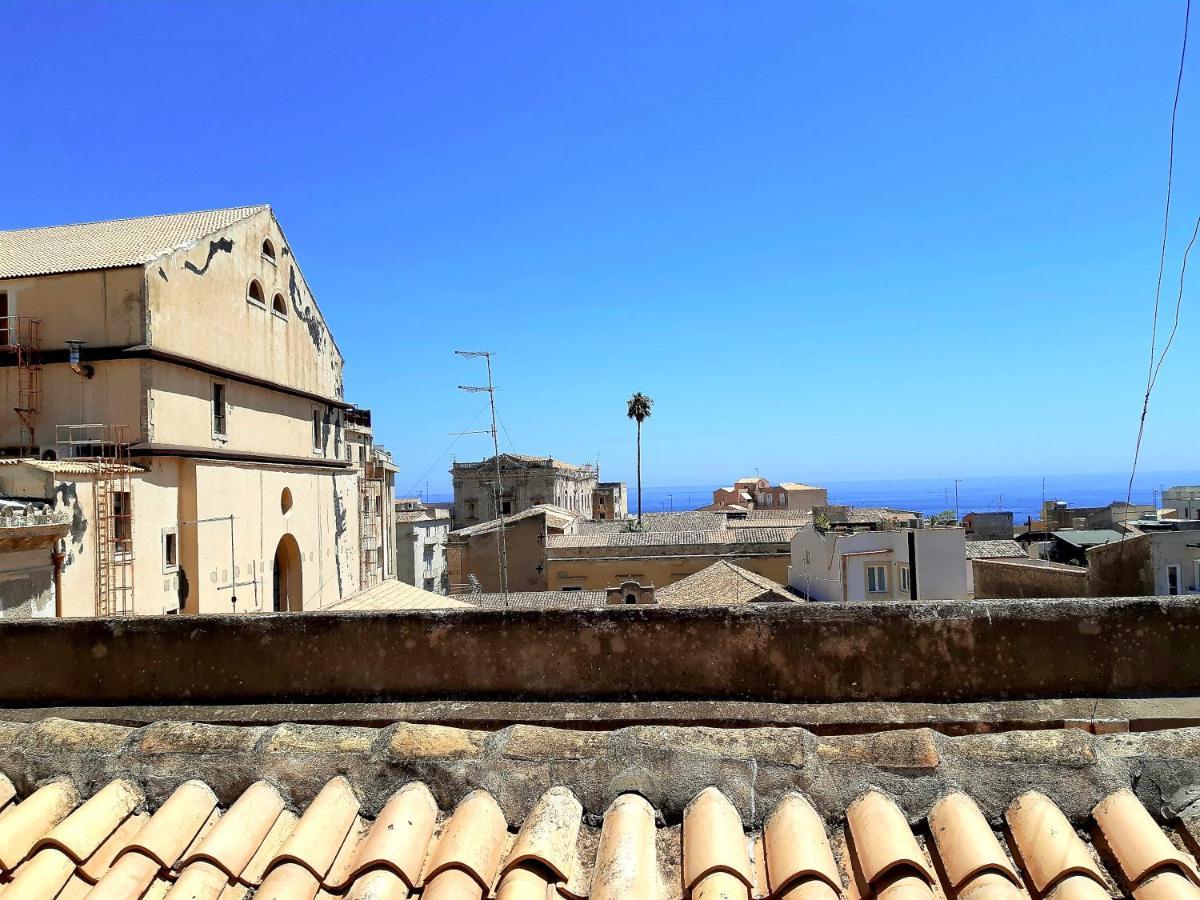 Incantevole Appartamento In Palazzo Storico Ortigia Syracuse Exterior photo