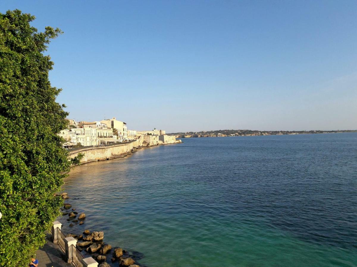 Incantevole Appartamento In Palazzo Storico Ortigia Syracuse Exterior photo