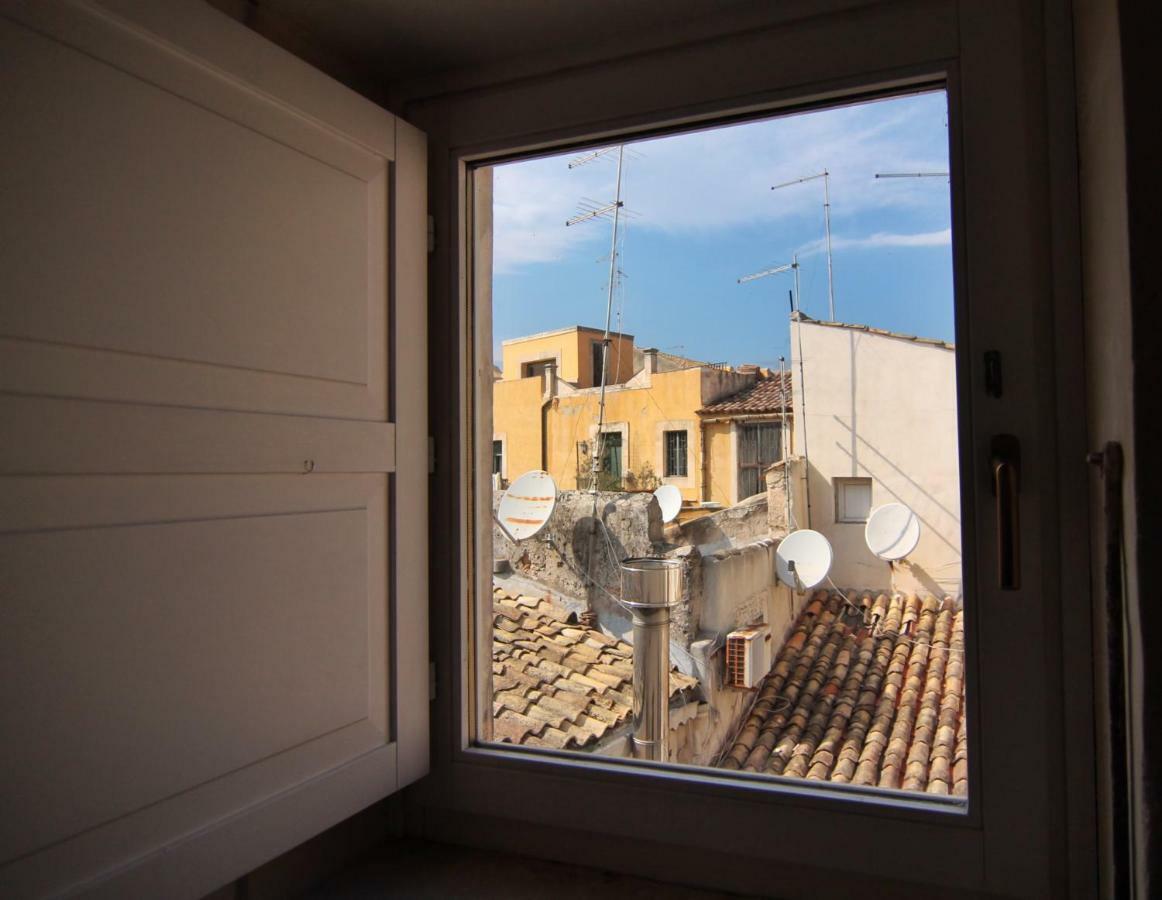 Incantevole Appartamento In Palazzo Storico Ortigia Syracuse Exterior photo